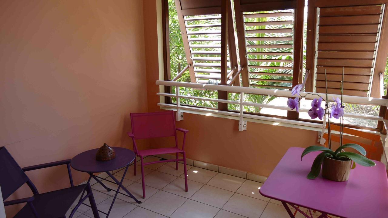 Hotel Le Kerveguen Saint-Gilles-les-Bains Exterior foto